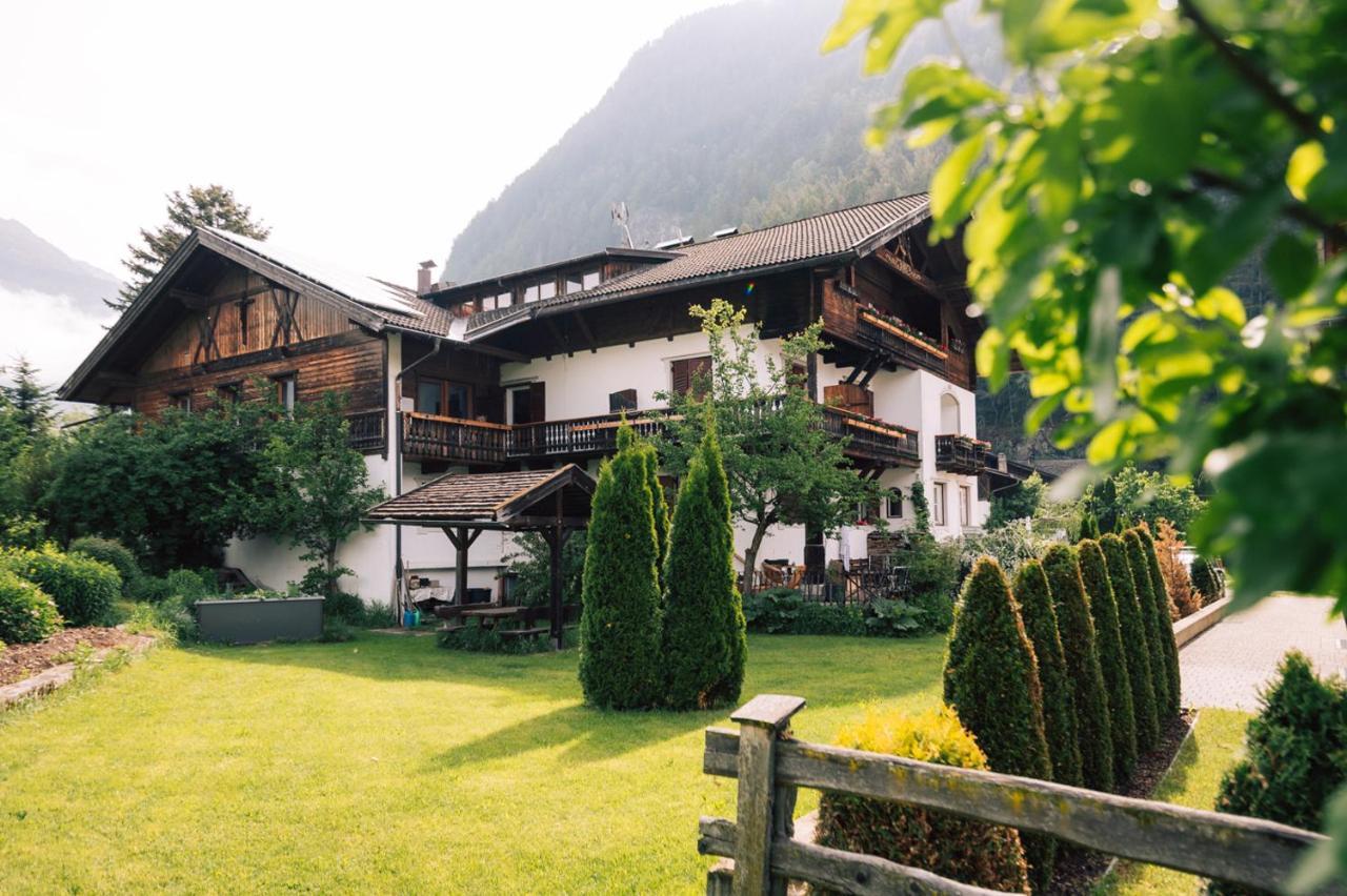 Gasthof Residence Brugghof & Erlhof カンポ・トゥーレス エクステリア 写真