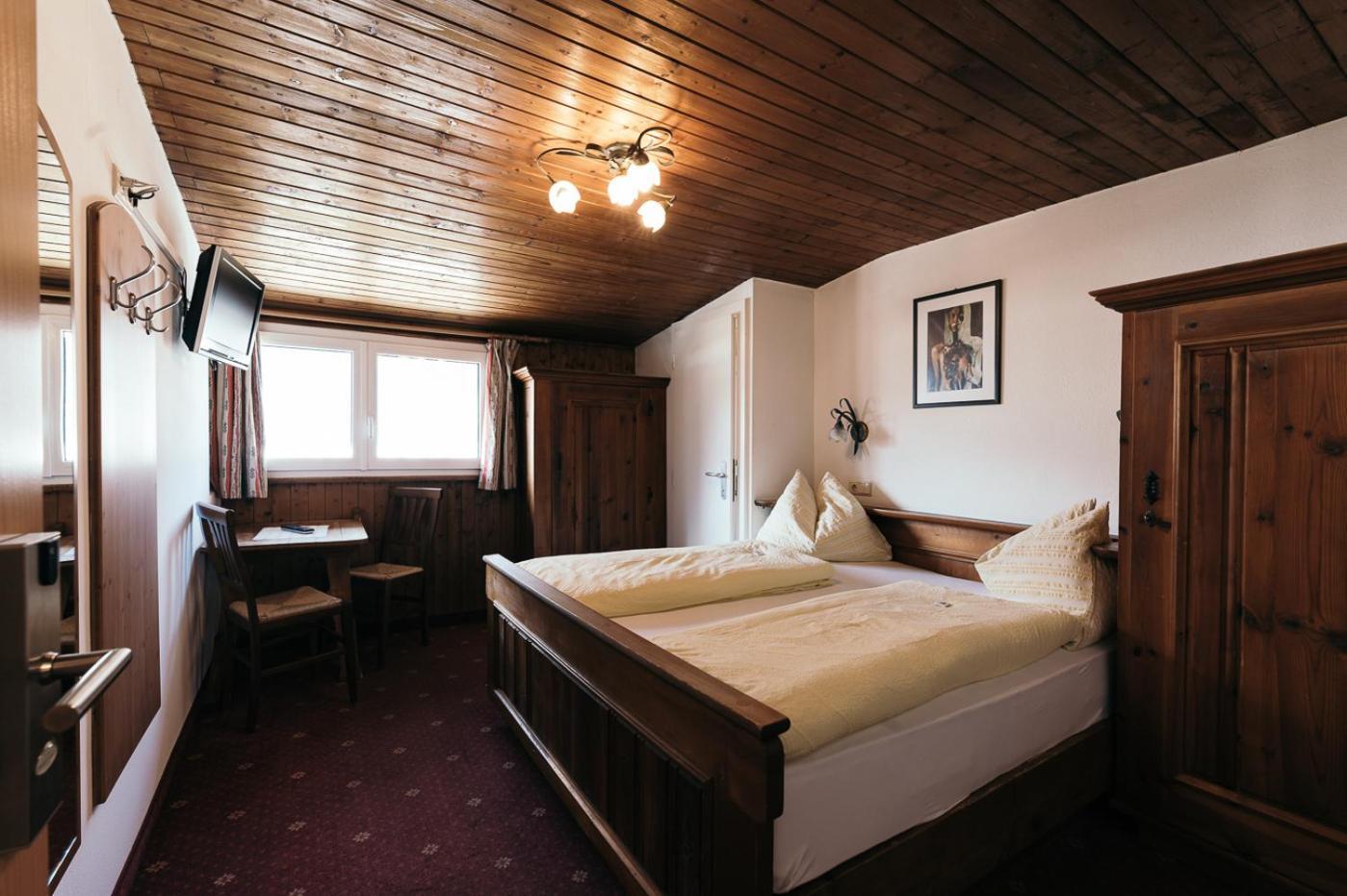 Gasthof Residence Brugghof & Erlhof カンポ・トゥーレス 部屋 写真