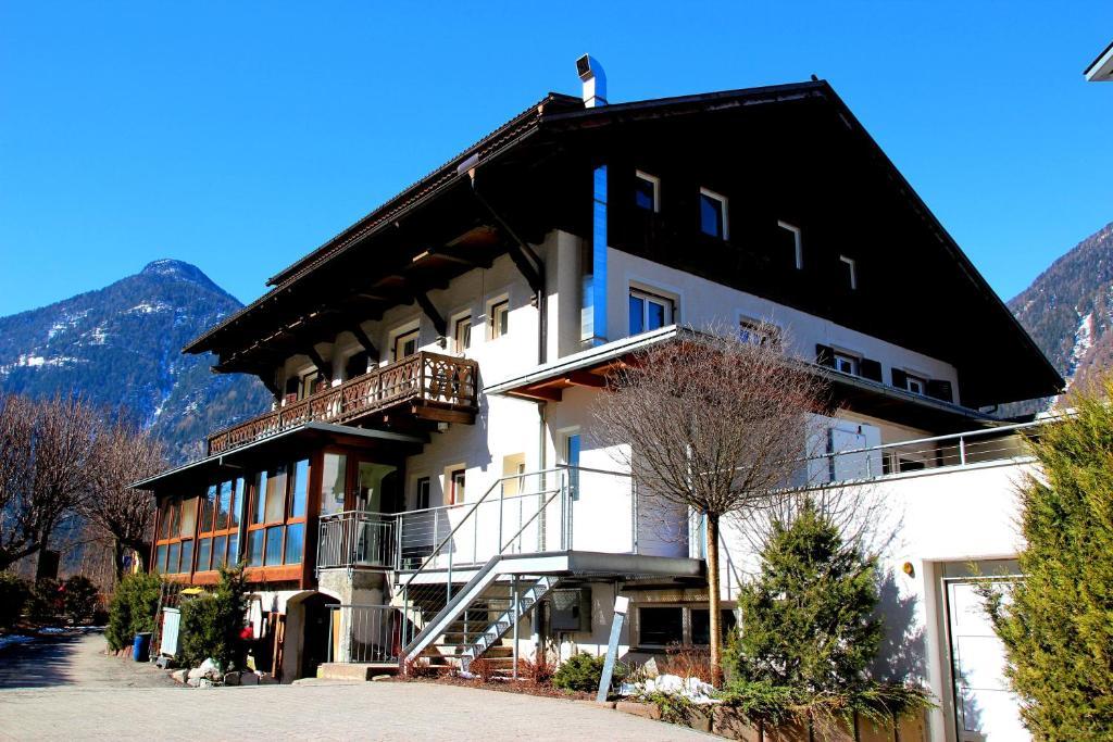 Gasthof Residence Brugghof & Erlhof カンポ・トゥーレス エクステリア 写真